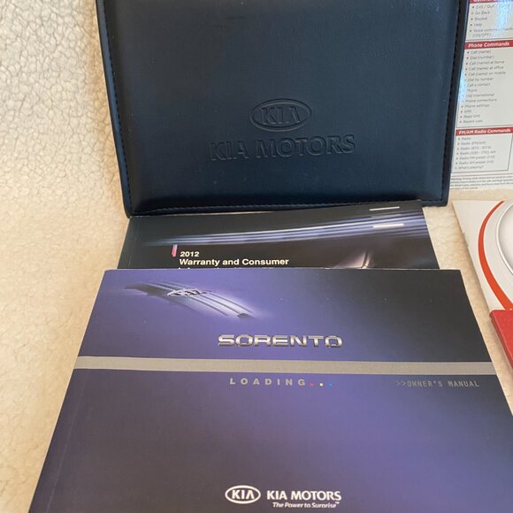 2012 SUV Kia Sorrento Owners Manuals Booklets‎ OEM in Case - Picture 2 of 5